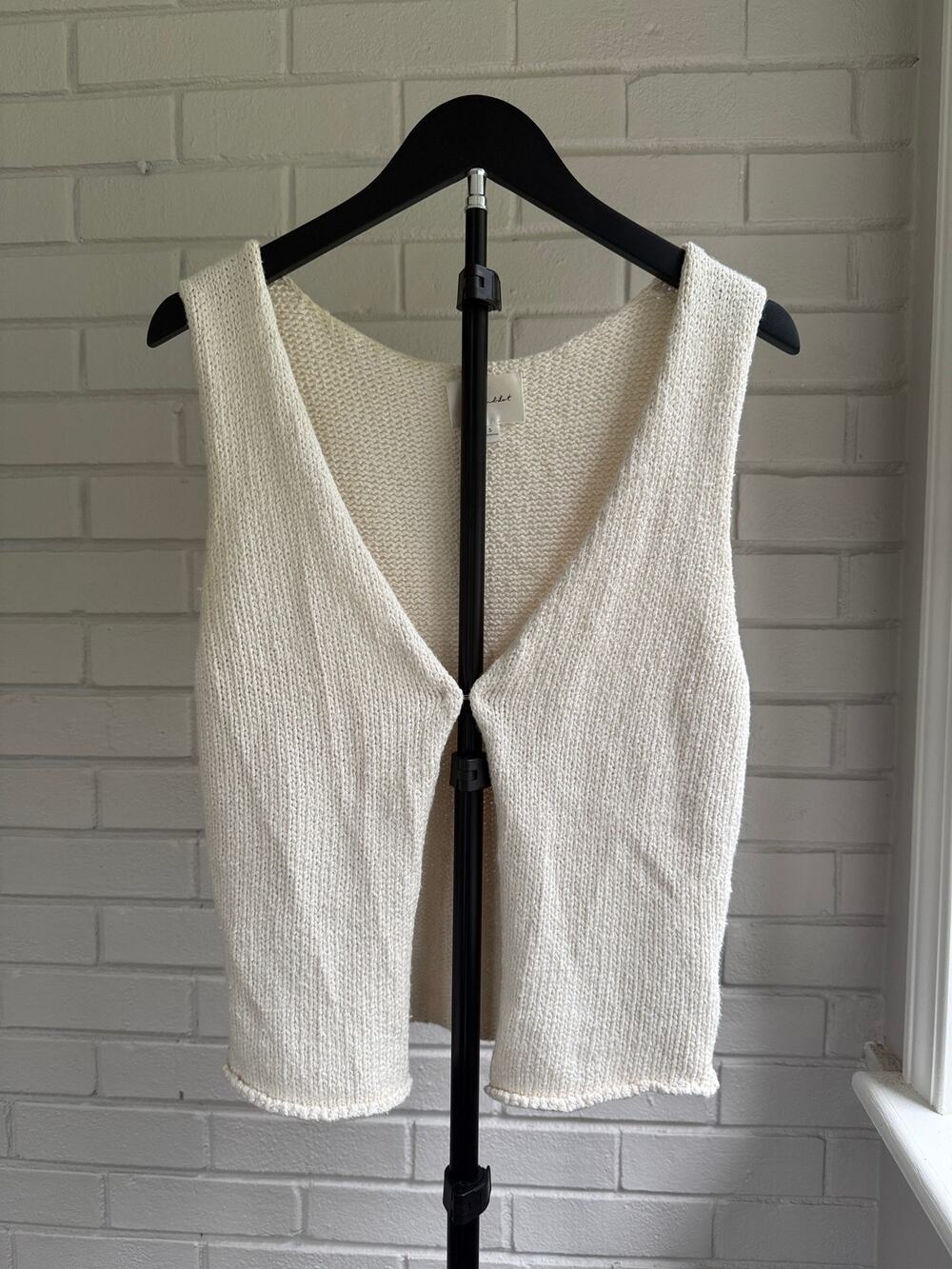 Line & Dot Ivory Hook & Eye Knit Vest Top S Cotton Minimalist Coastal